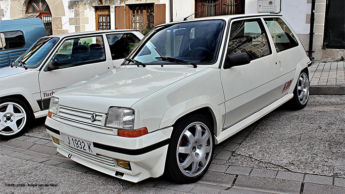 renault 5 GT TURBO